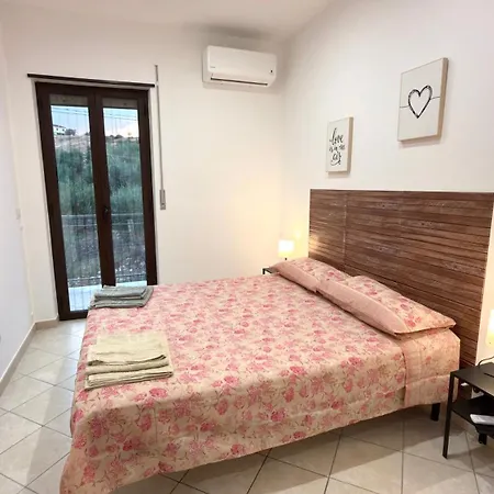 Casa Poppi In Con Giardino Lejlighed *